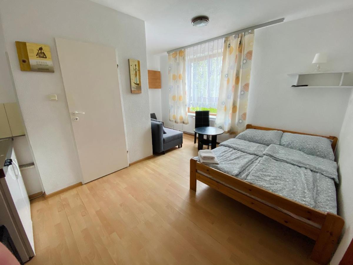Dom Goscinny Batawia Łazy Exteriör bild